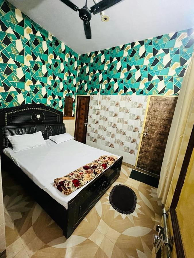 Maa Gauri Paying Guest House فاراناسي المظهر الخارجي الصورة